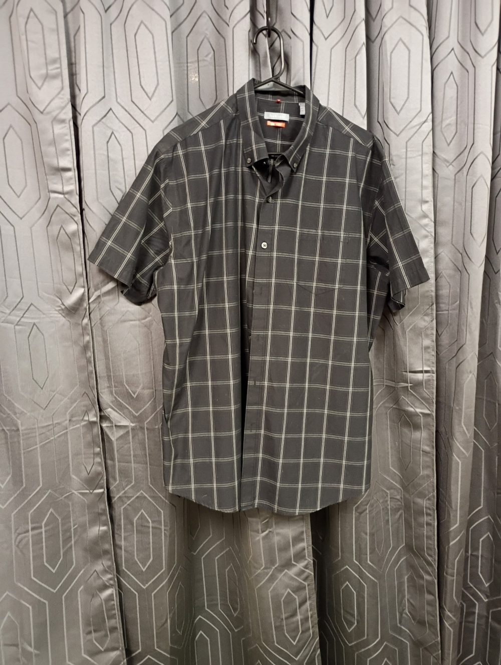 VanHuesen Men's Black And White Plaid Short Sleeve Casual Shirt Size XL